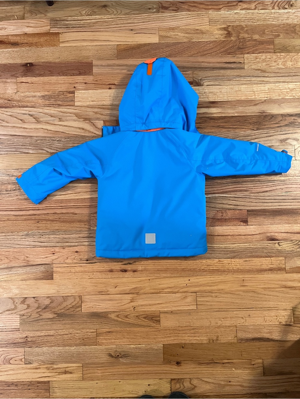 Snow Jacket - Picture 2 of 5